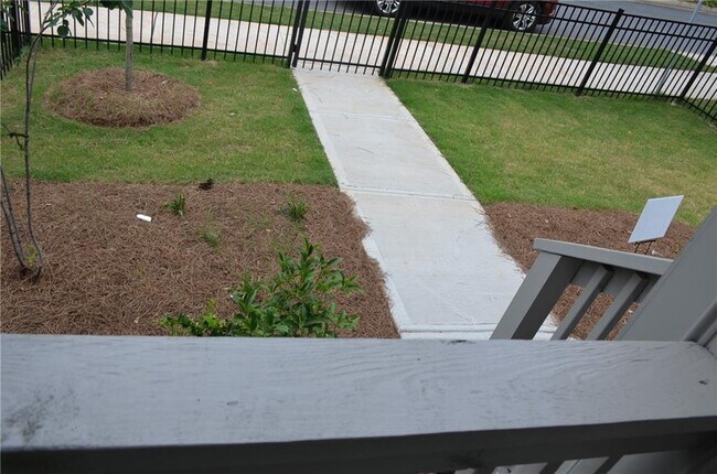 Building Photo - 549 Ruths Dr