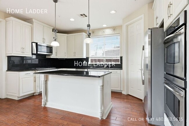 Building Photo - 9274 E Desert Park Dr