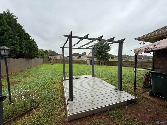 Building Photo - 24638 Rolling Vista Dr