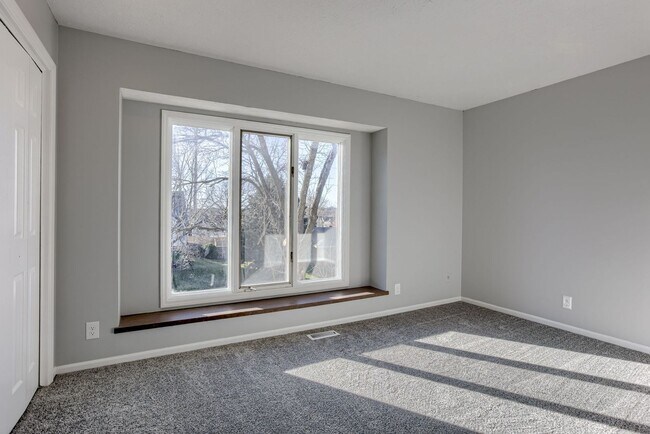 Building Photo - Spacious 5 Bed Fountain Hills Gem!!