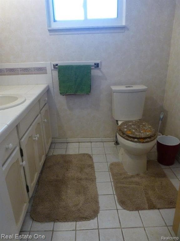 Building Photo - 5837 Folkstone Dr