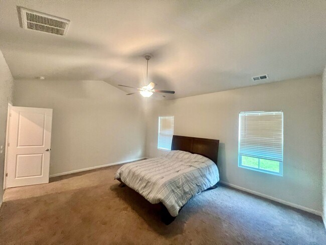 Building Photo - Parsons Mill Castle Hayne, 4BR, 2 Car Gara...