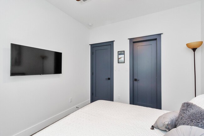 Building Photo - 4209 New Orleans St