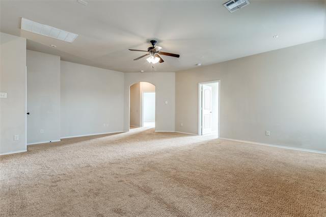 Building Photo - 216 Rugby Ln