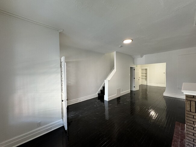 Building Photo - 2221 N 18th St