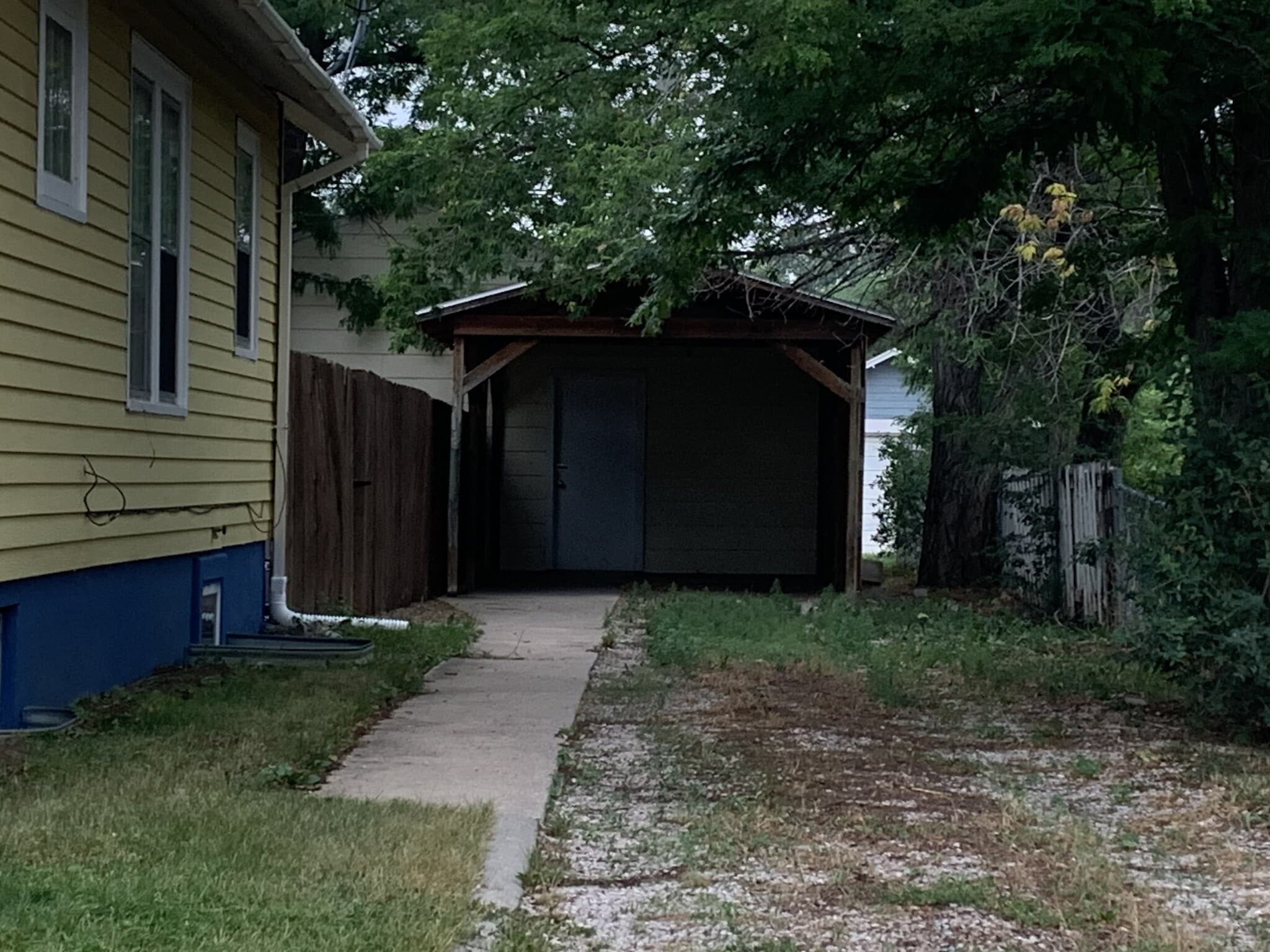 Covered Parking - 709 Farlow Ave