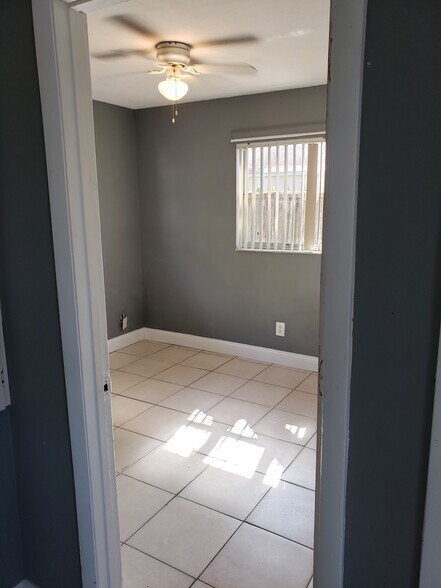 Building Photo - 1309 Union St