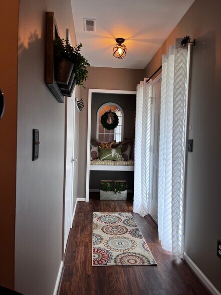 Building Photo - 51582 Stern Ln