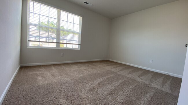 Building Photo - 6221 Ahoskie Dr