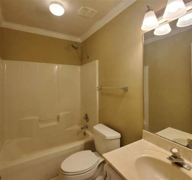 Building Photo - BEAUTIFULHOMES....