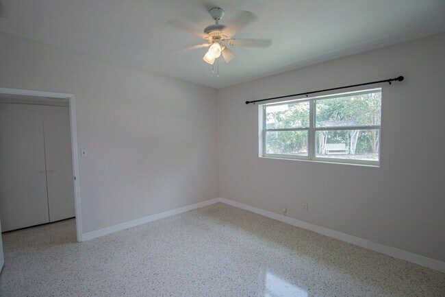 Building Photo - 2510 Roxbury Rd