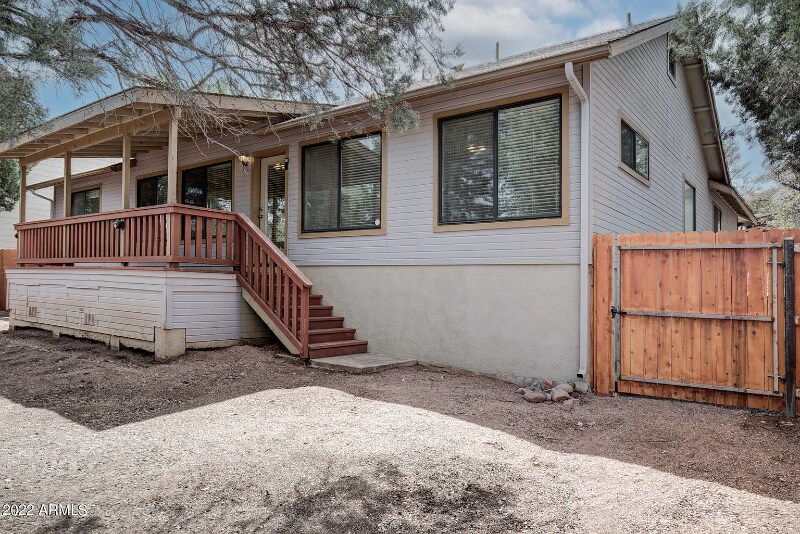 Building Photo - 502 Saguaro Cir