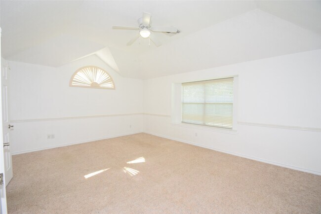 Building Photo - 5726 Indigo Trails Dr