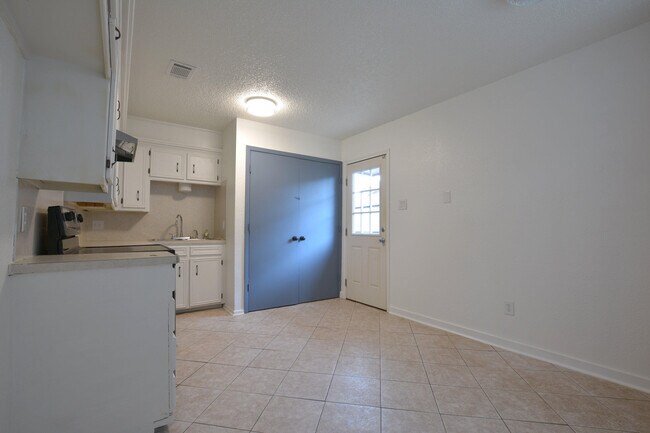 Building Photo - 6403 28th St