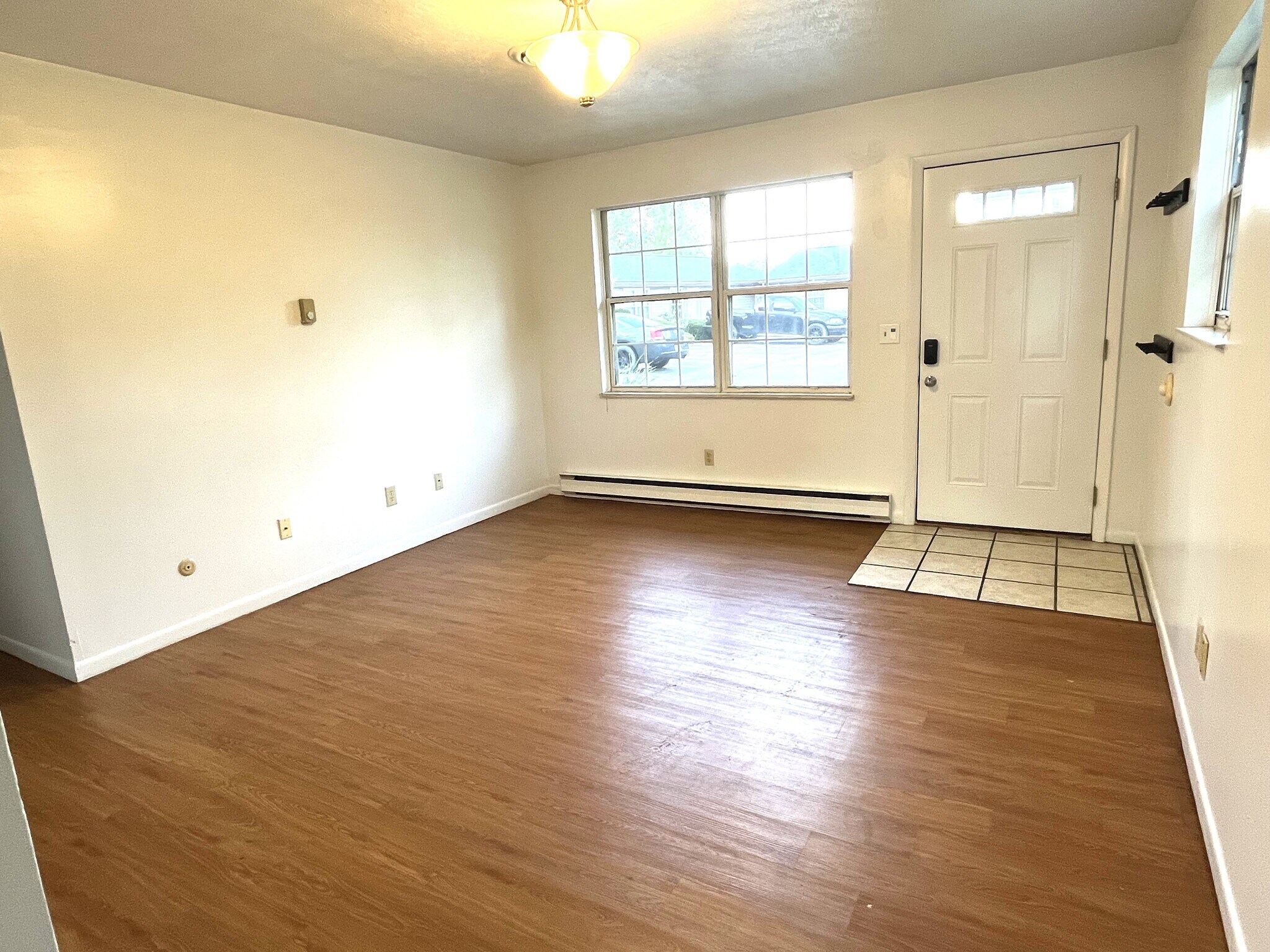 Building Photo - 1020 Arrowhead Dr