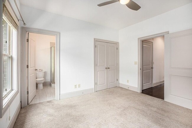 Building Photo - 1216 Virginia Ct