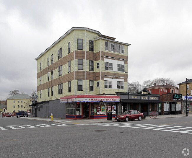 Primary Photo - 216 Chandler St