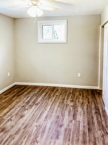 Building Photo - 4811 Stafford St