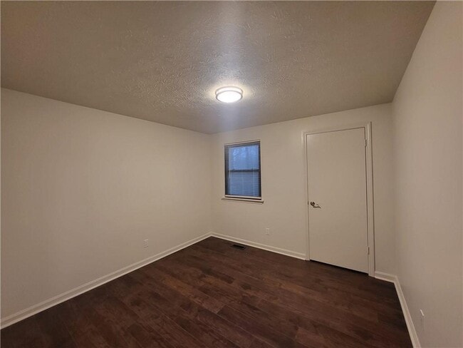 Building Photo - 3992 Joshua Ln