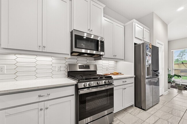 Building Photo - 305 Rise Ln