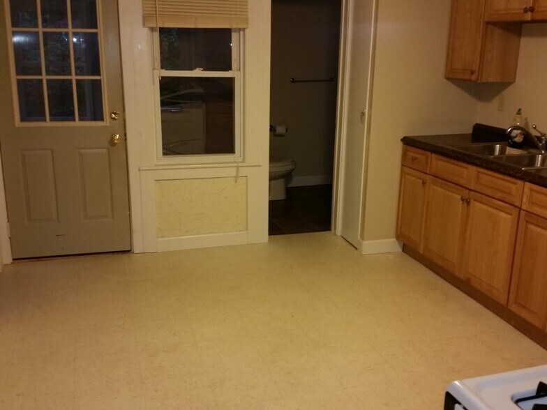 Building Photo - 6 Gaugh St