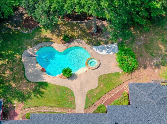 Building Photo - 11492 Majestic Dr