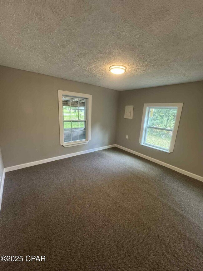 Building Photo - 1308 Branton Rd