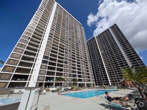 Building Photo - WAIKIKI BANYAN ALL UTILITIES INCLD 1BD/1BA...