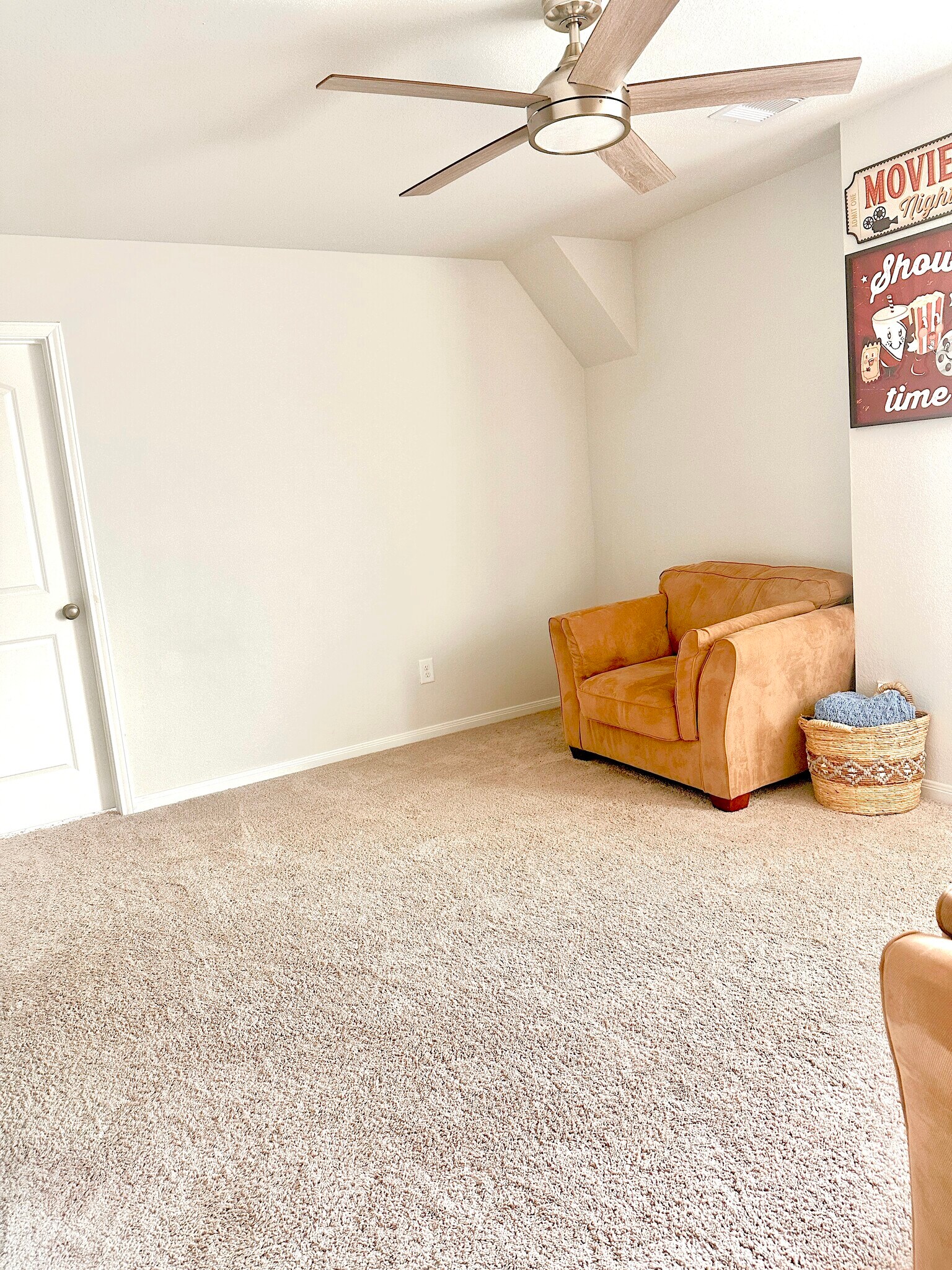Loft area - 11040 Pelican Hill Ln