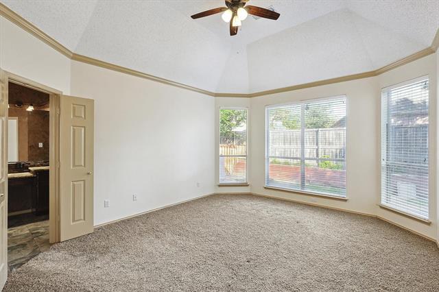 Building Photo - 2133 Mahogany St