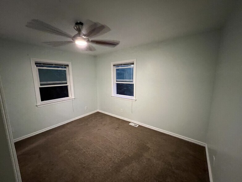 Building Photo - 174 S 600 E