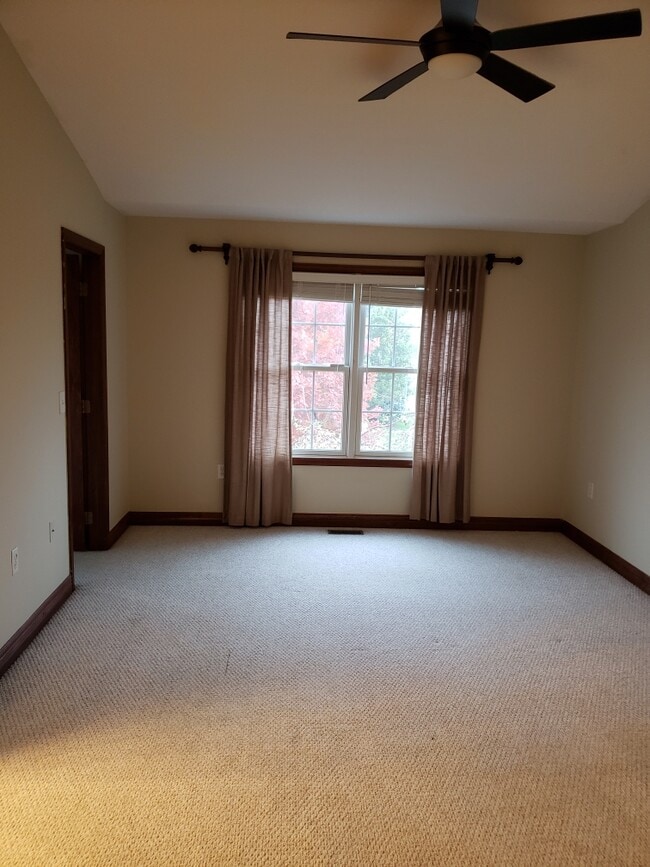 Building Photo - 7322 Lavender Ln