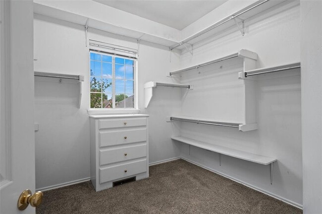 Building Photo - 205 Berkshire Dr