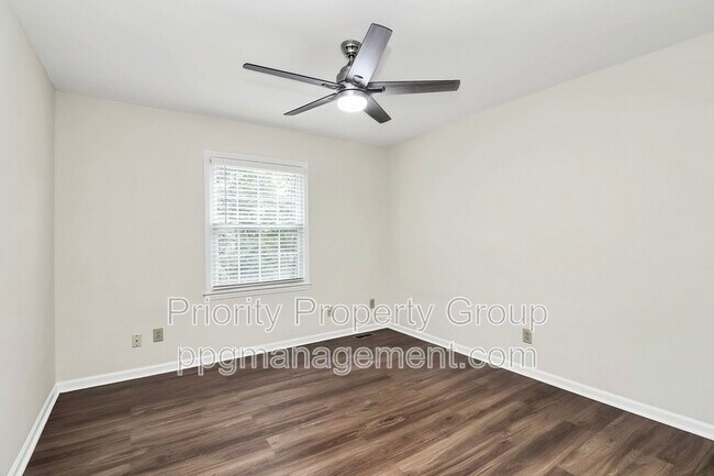 Building Photo - 11323 Harrowfield Rd