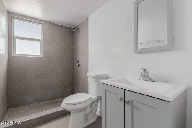 Building Photo - 6629 N 27th Ave