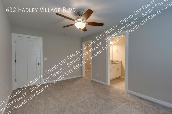 Building Photo - 632 Hadley Vlg Blvd