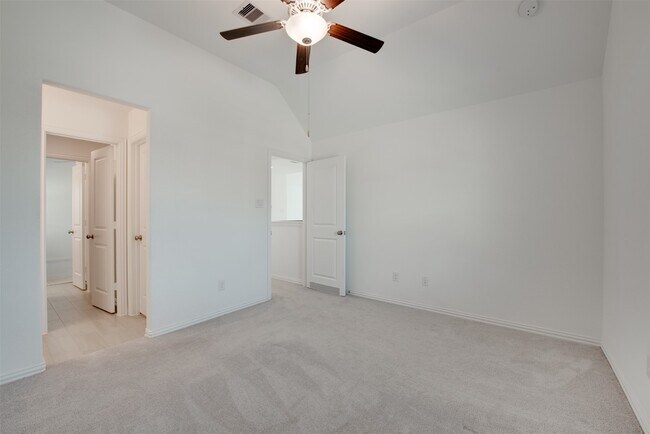 Building Photo - 8806 Spinning Mill Dr