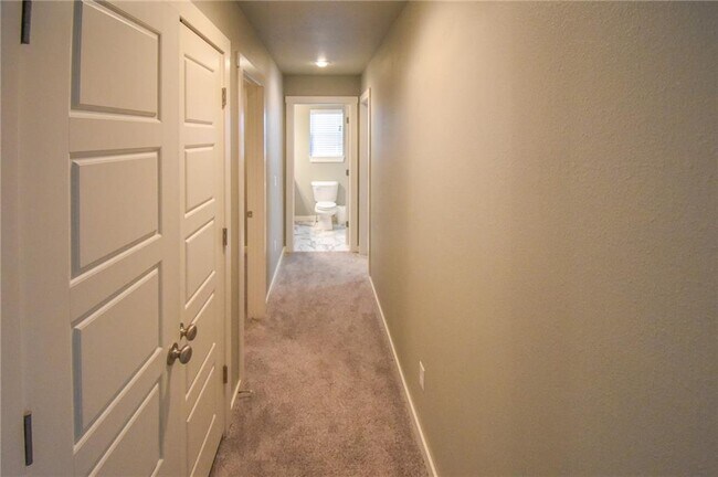Building Photo - 2798 W Blackstone Crossing