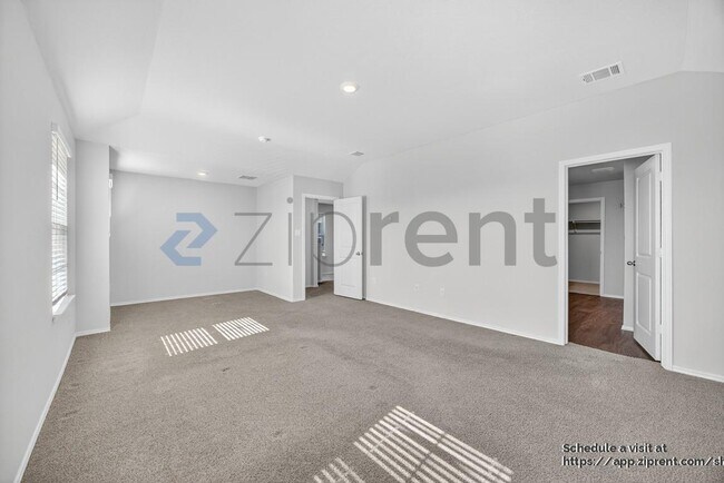 Building Photo - 2885 Wolfcreek