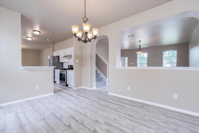 Building Photo - 1501 Sweet Leaf Ln