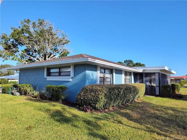 Building Photo - 5211 SE Sea Island Way