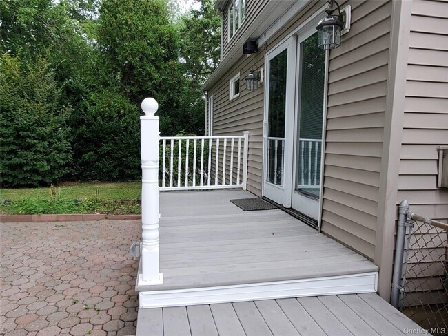 Building Photo - 30 Jervis Ave