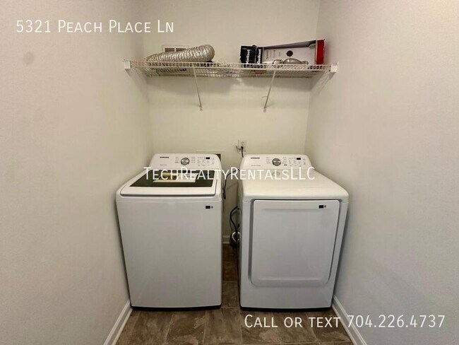 Building Photo - 5321 Peach Pl Ln