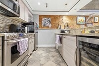 Building Photo - 535 Bloomfield St