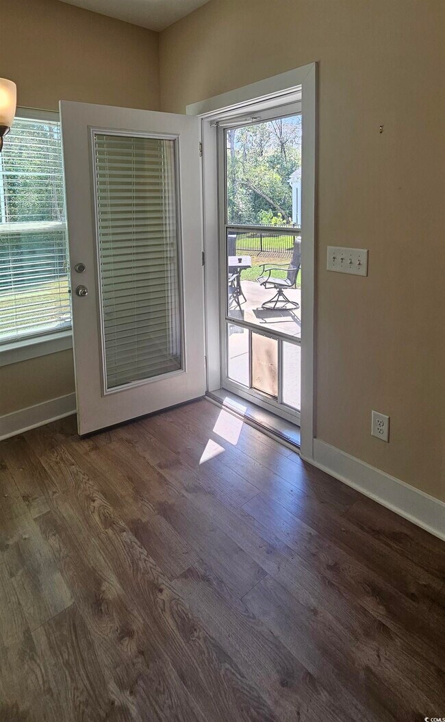 Building Photo - 317 Brighton Pl