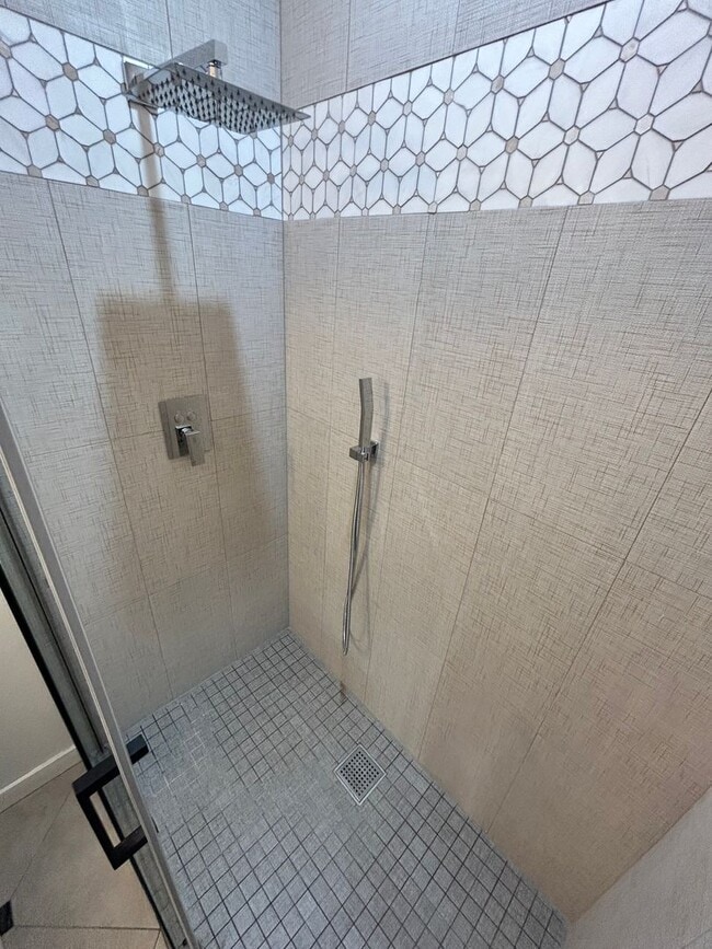 Building Photo - 3 Bedroom 2 Bath Home Modesto Ca