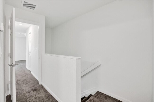 Building Photo - 4748 SW 63rd Terrace