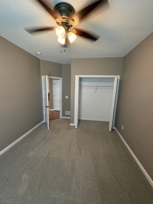 Building Photo - 709 Stephanie Ct