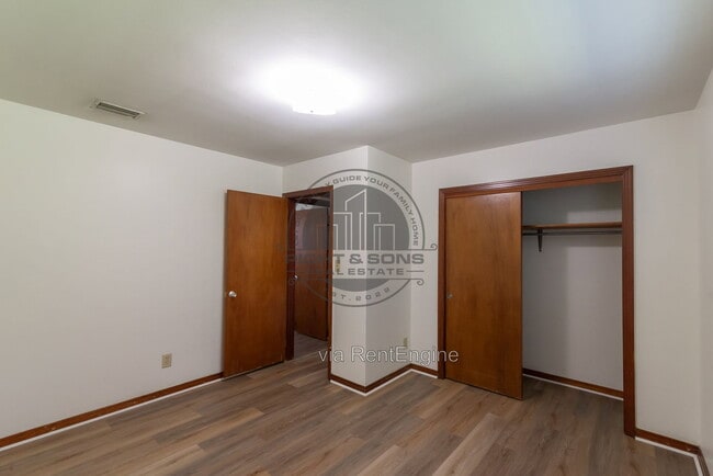 Building Photo - 1818 Dawsey St
