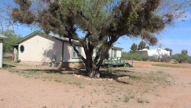 Building Photo - 6206 S Ranch Rd